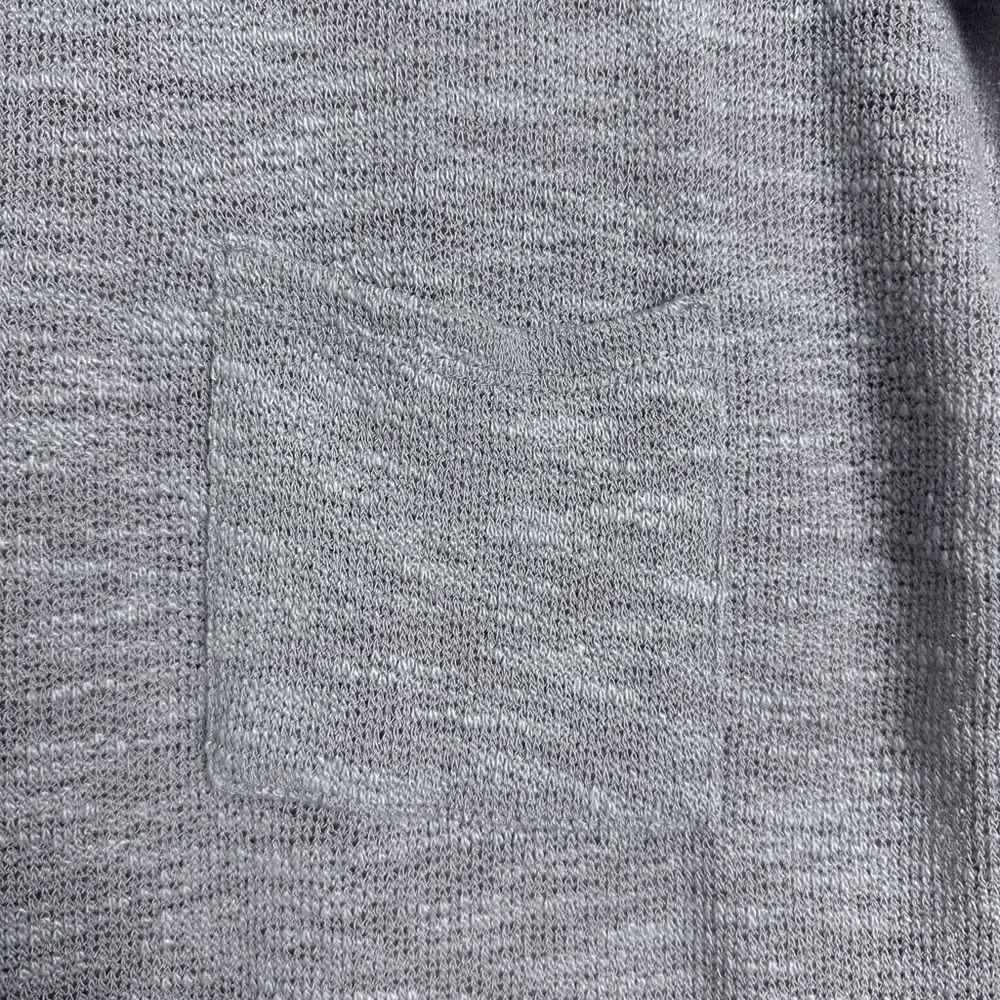 ⭐️Gilli Gray Women's Top Size Medium‎